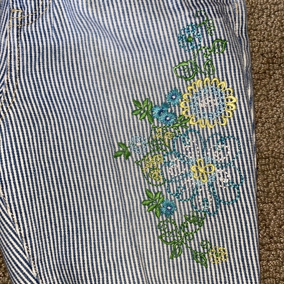 Guess shorts - Picture 6 of 6